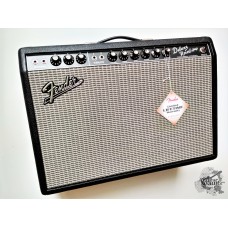 Fender® '65 Deluxe Reverb Amp (USA) w/footswitch &cover