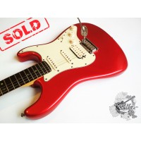 Fender® Am Deluxe Stratocaster® HSS '2001 CAR (идеальное)