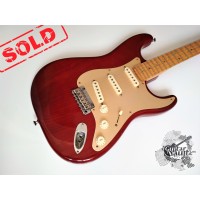 Fender® Custom Shop Classic Player Strat® '2001 Bird's Eye (отличное)