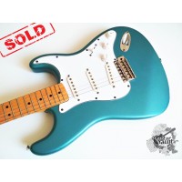 Fender® Deluxe Powerhouse Stratocaster® '2001 Lake Placid Blue