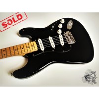 '1990 Fender® Standard (AVRI '70s pups) Stratocaster® w/case